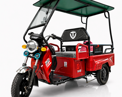 Карго транспортер T-500 с твърд покрив със стъкло с чистачка